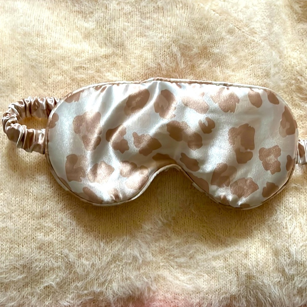 Eye mask for sleeping